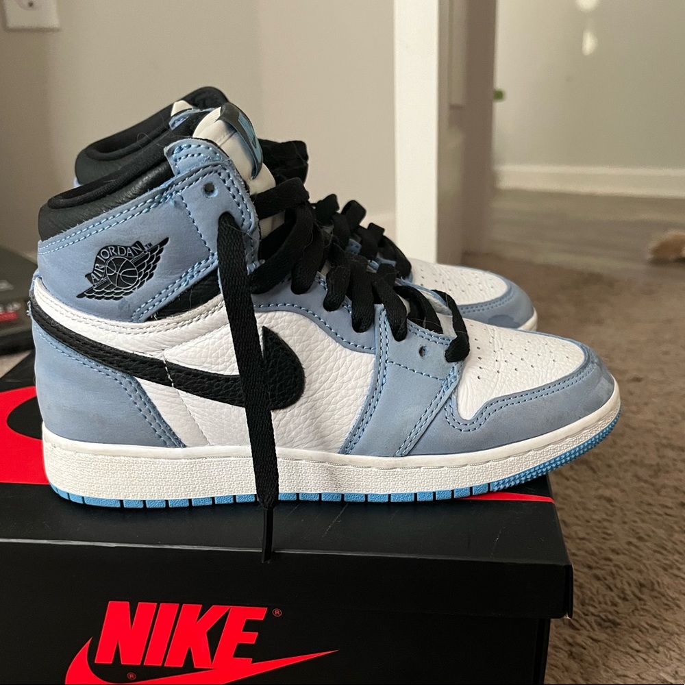 jordan 1 university blue